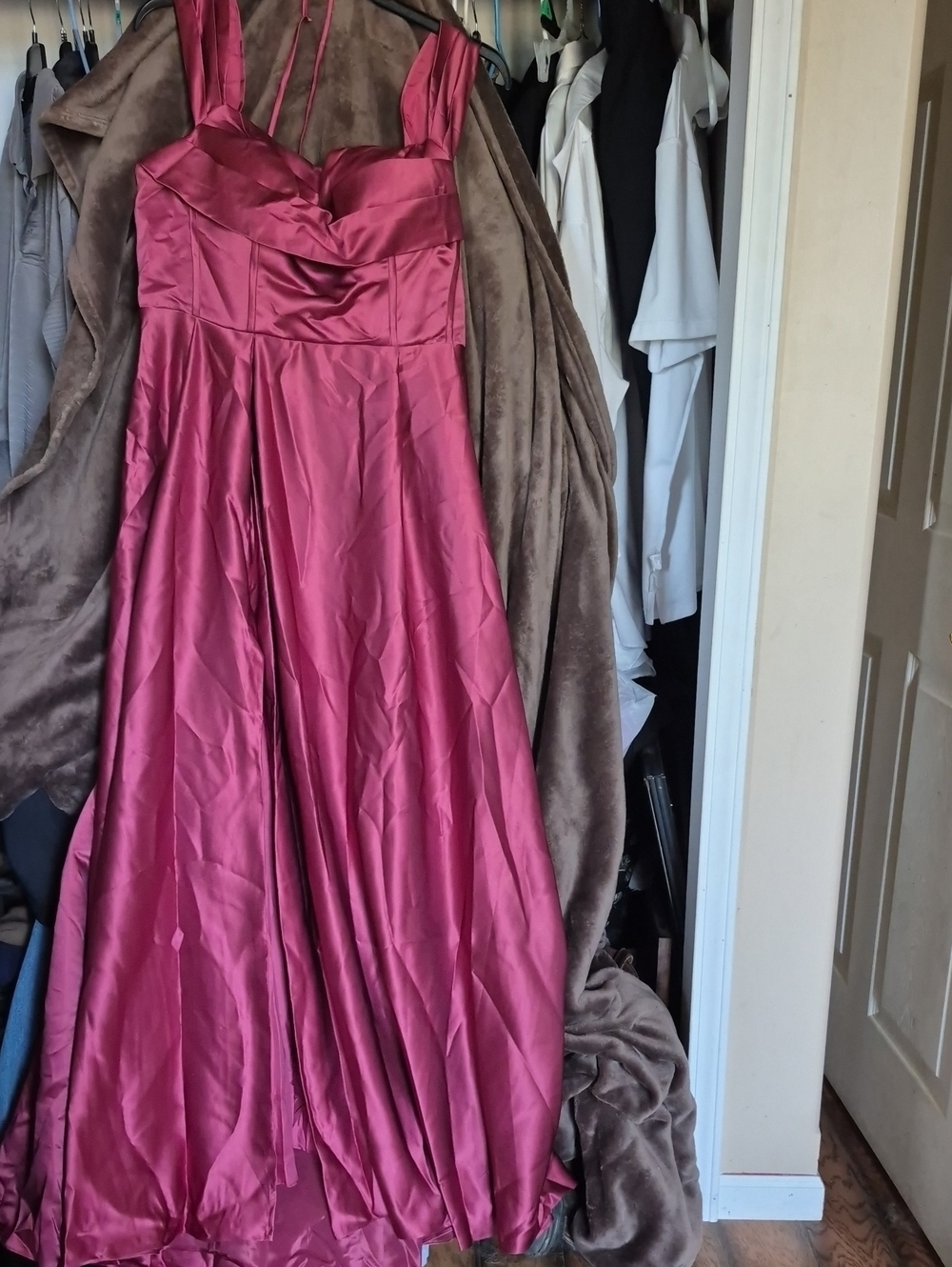 Women’s Taffita A-Line Evening Dress in Berry